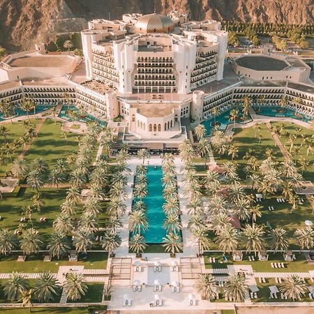 מוסקט Al Bustan Palace, A Ritz-Carlton Hotel מראה חיצוני תמונה The Oberoi Dubai