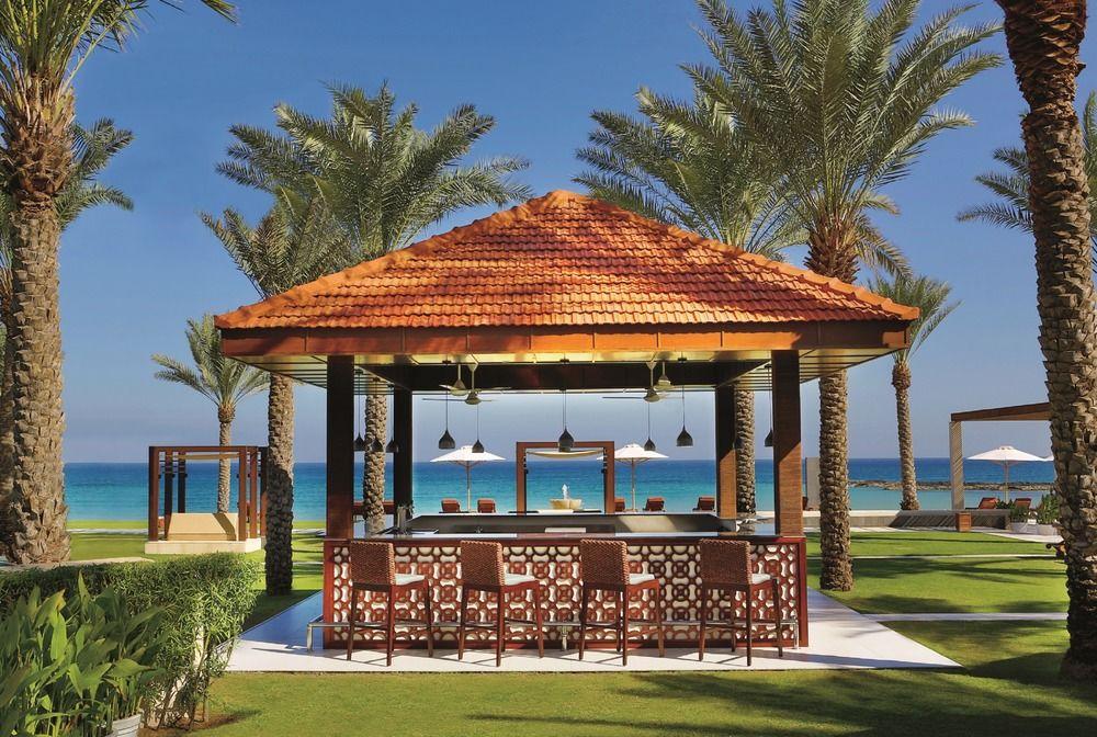 מוסקט Al Bustan Palace, A Ritz-Carlton Hotel מראה חיצוני תמונה The Beach Club
