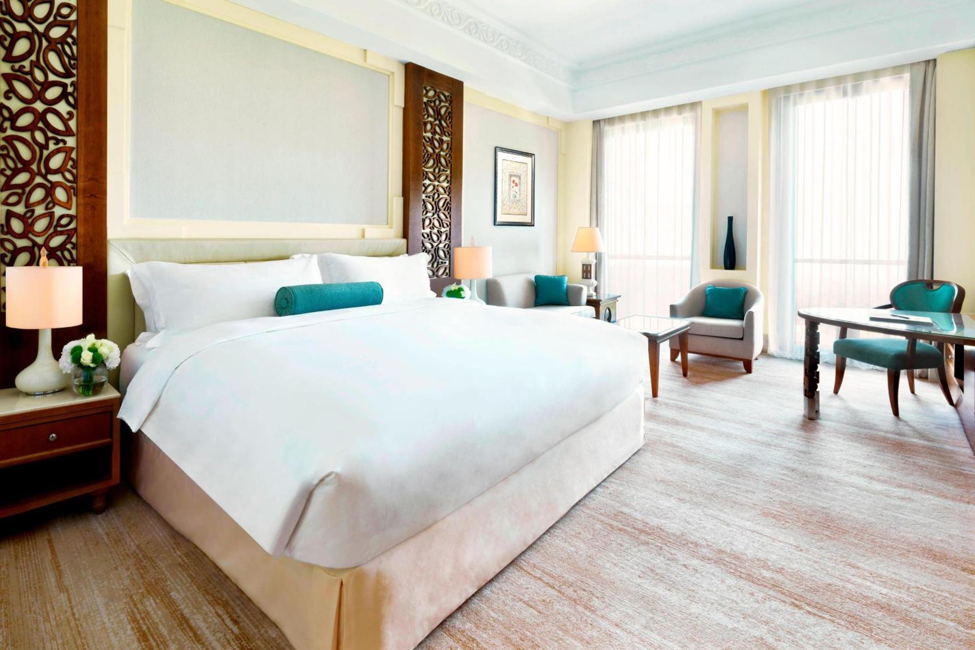 מוסקט Al Bustan Palace, A Ritz-Carlton Hotel מראה חיצוני תמונה Deluxe Room