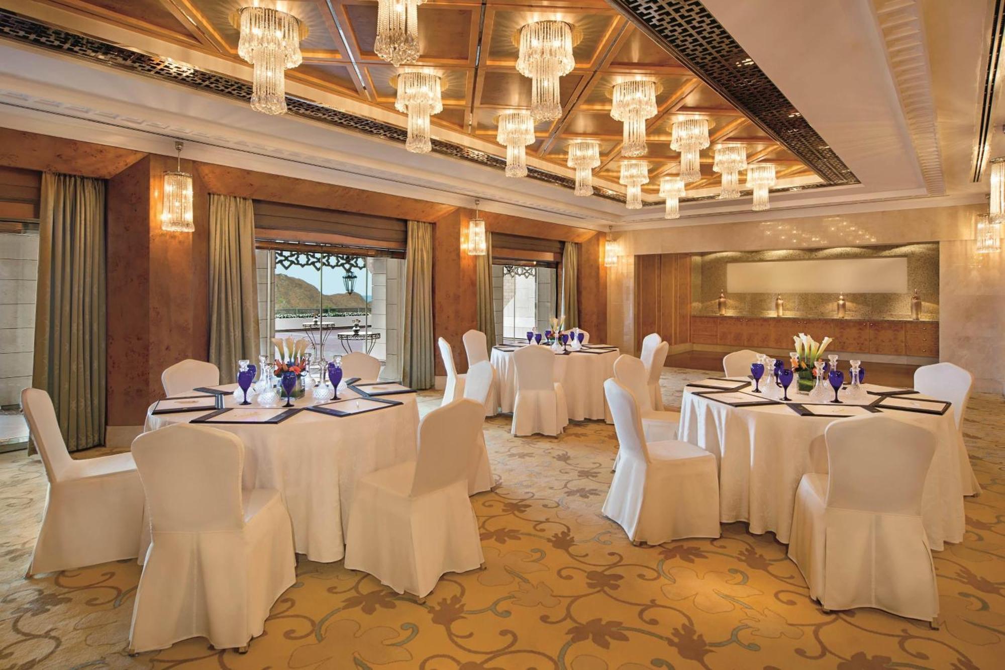 מוסקט Al Bustan Palace, A Ritz-Carlton Hotel מראה חיצוני תמונה The Imperial Ball Room