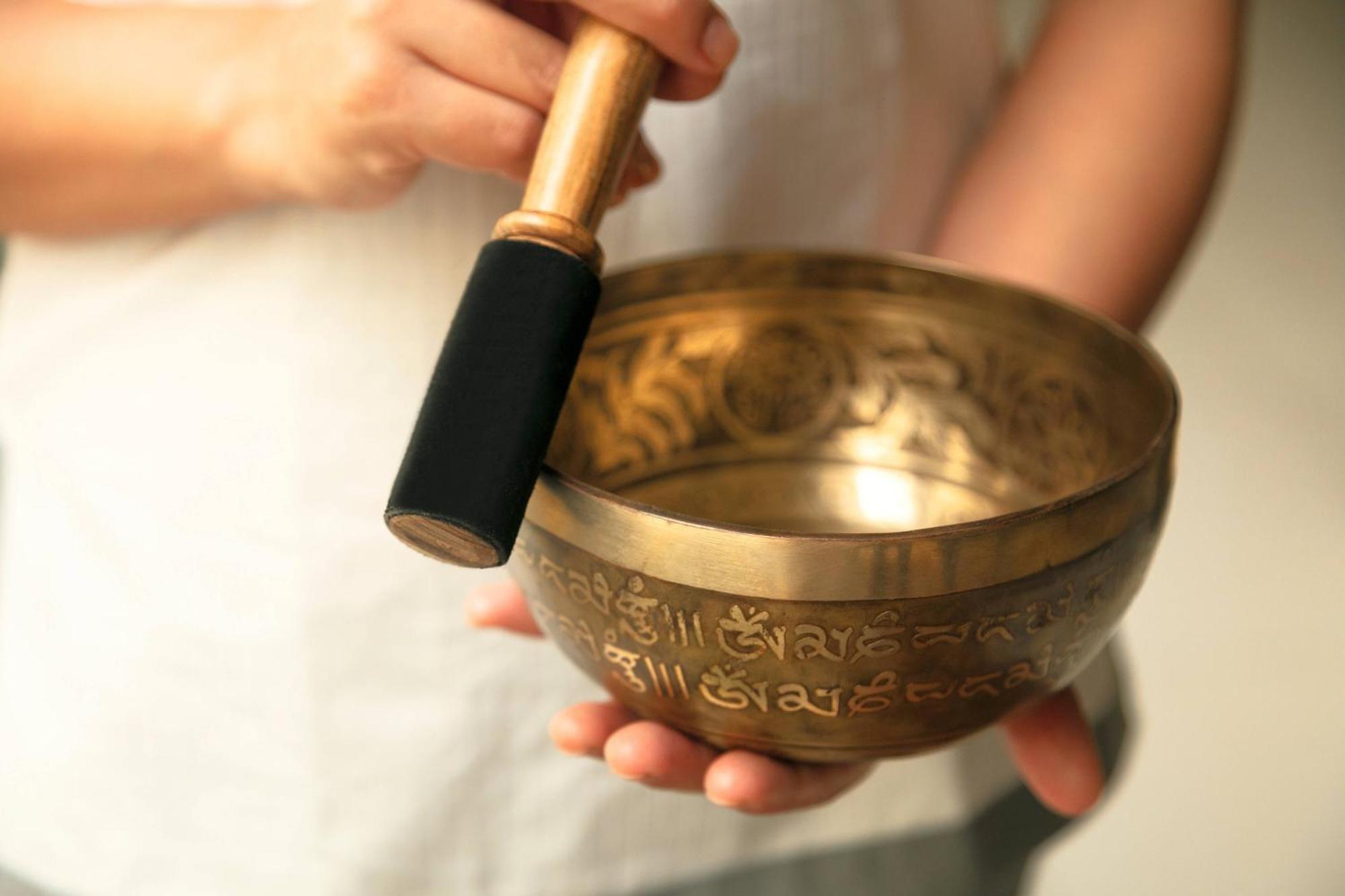 מוסקט Al Bustan Palace, A Ritz-Carlton Hotel מראה חיצוני תמונה Singing bowl