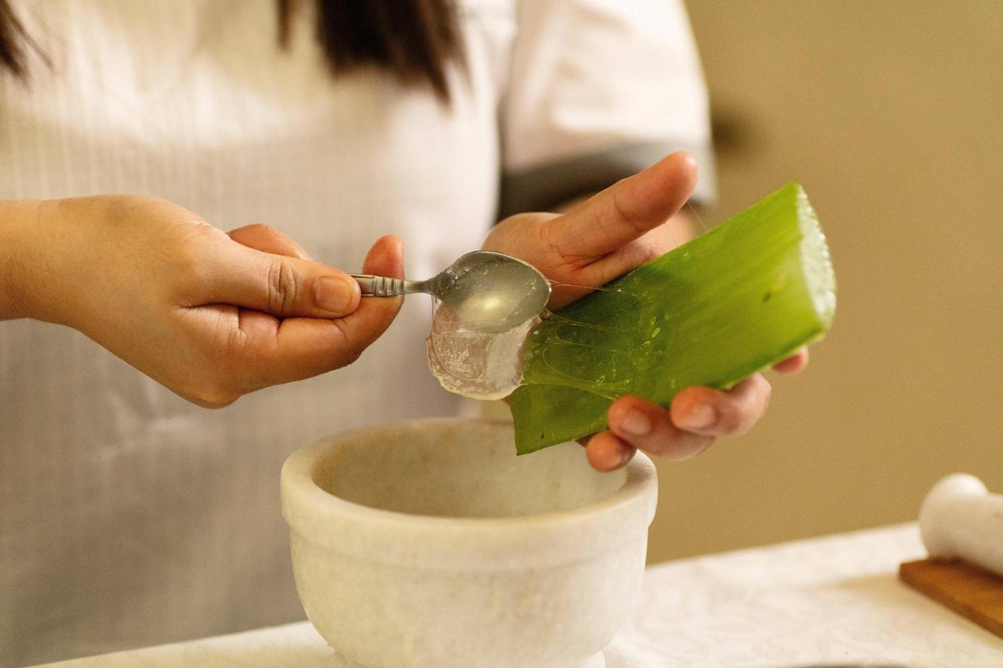 מוסקט Al Bustan Palace, A Ritz-Carlton Hotel מראה חיצוני תמונה Aloe vera gel