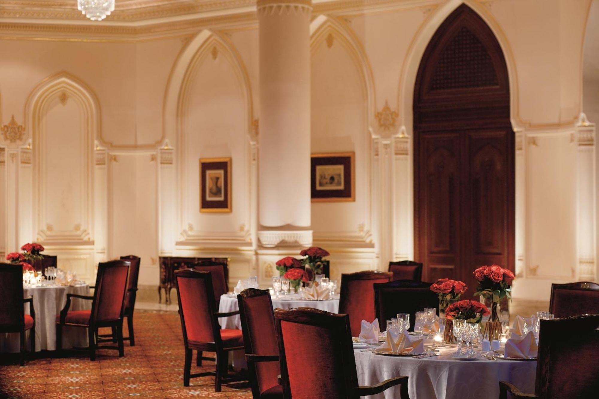 מוסקט Al Bustan Palace, A Ritz-Carlton Hotel מתקנים תמונה The ballroom