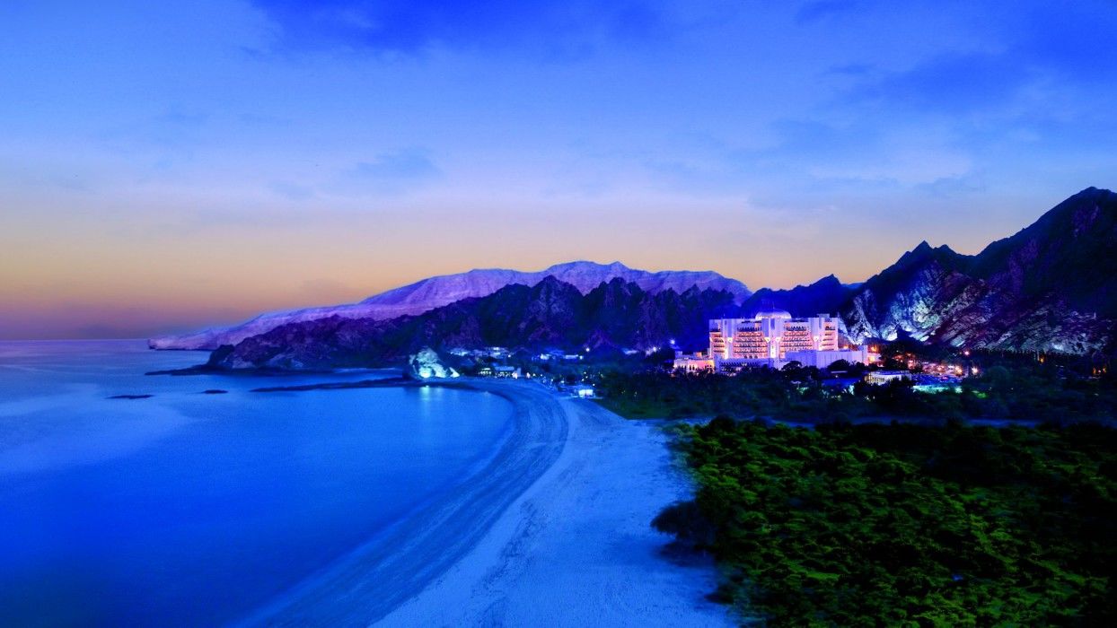 מוסקט Al Bustan Palace, A Ritz-Carlton Hotel מראה חיצוני תמונה The Bay of Naples